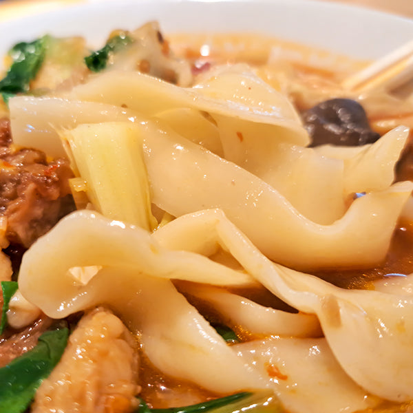 【賞味期限2025年12月02日まで】友盛貿易 順留湯 刀削麺 500g ( 麻辣湯 / 太麺 / もちもち )