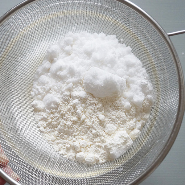 バイオレット チャック付き 1kg ( 薄力小麦粉 / きめ細かい )